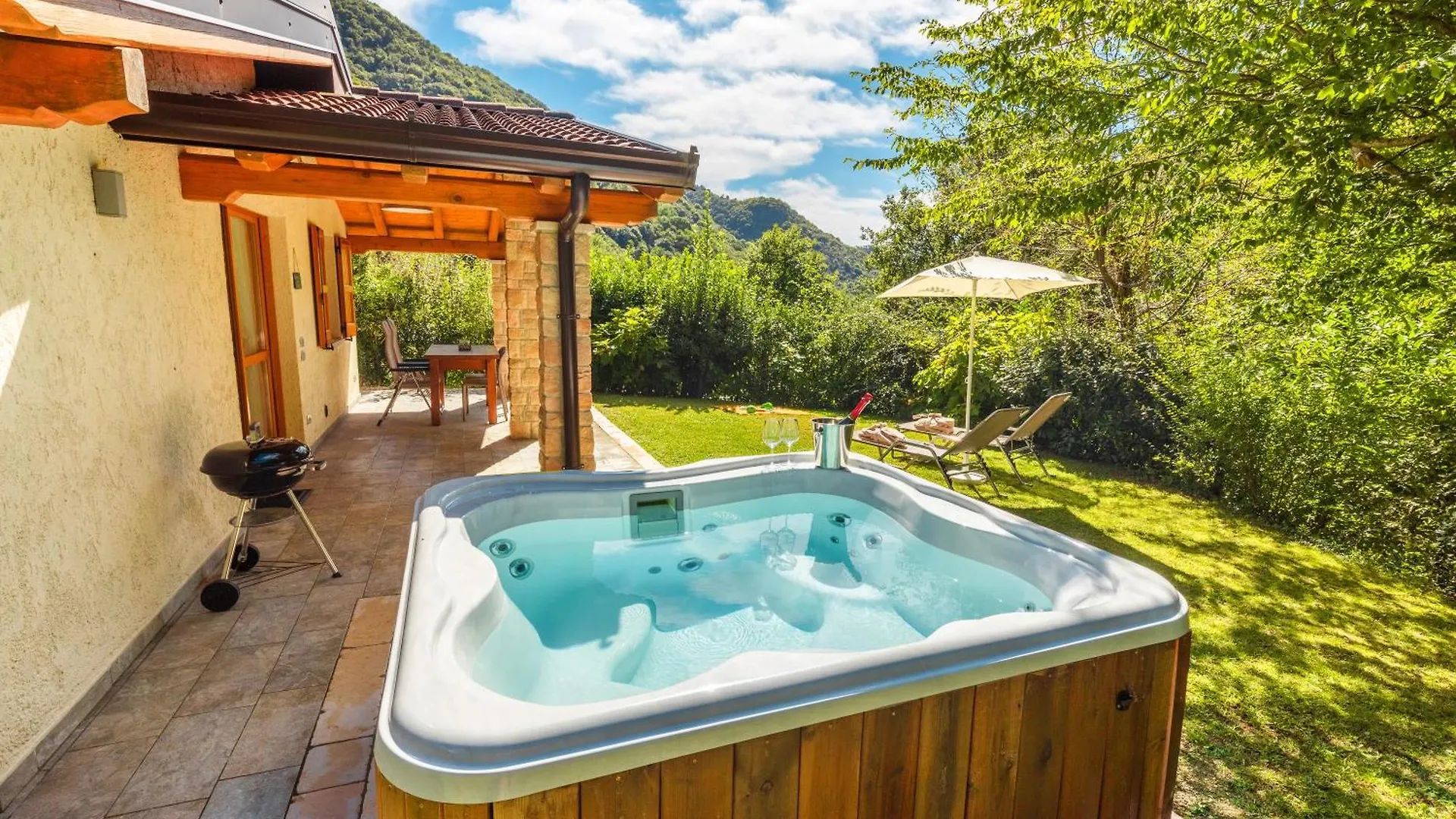 Piccola Valle Vobarno Aparthotel